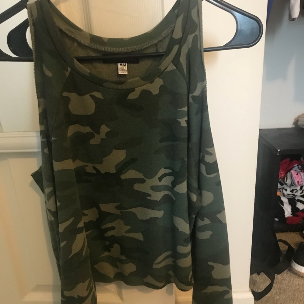 Camp open shoulder long sleeve